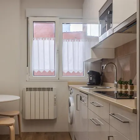 El Muelle Centro De Vut-3752-as